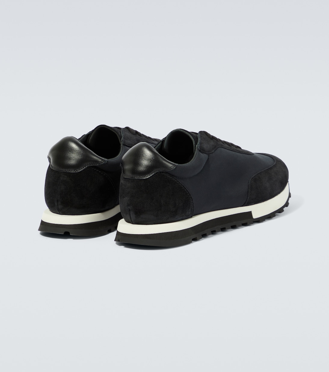 Sneakers Owen Runner mit Veloursleder | The Row