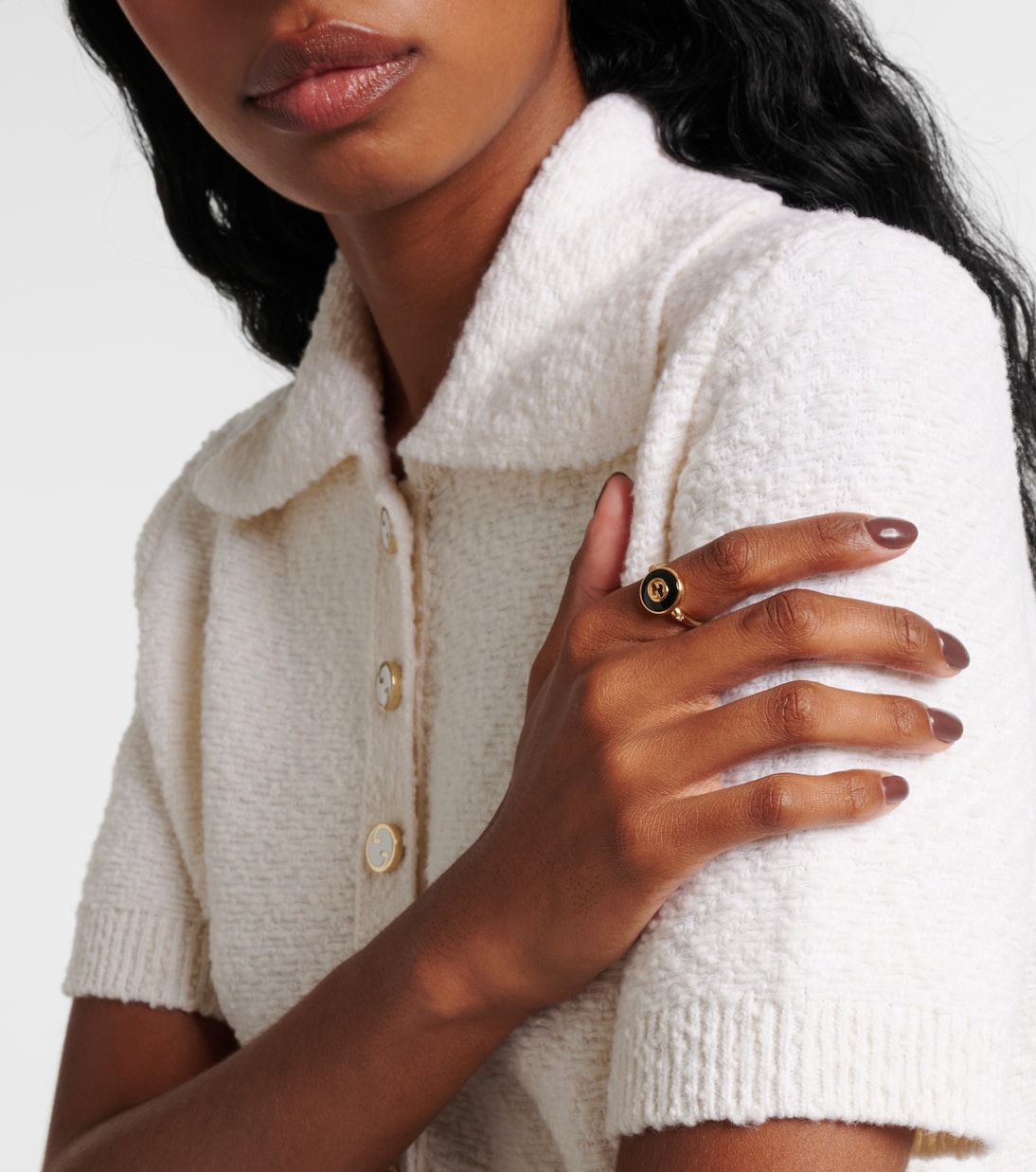 Anello Interlocking G in oro 18kt, onice e diamanti | Gucci