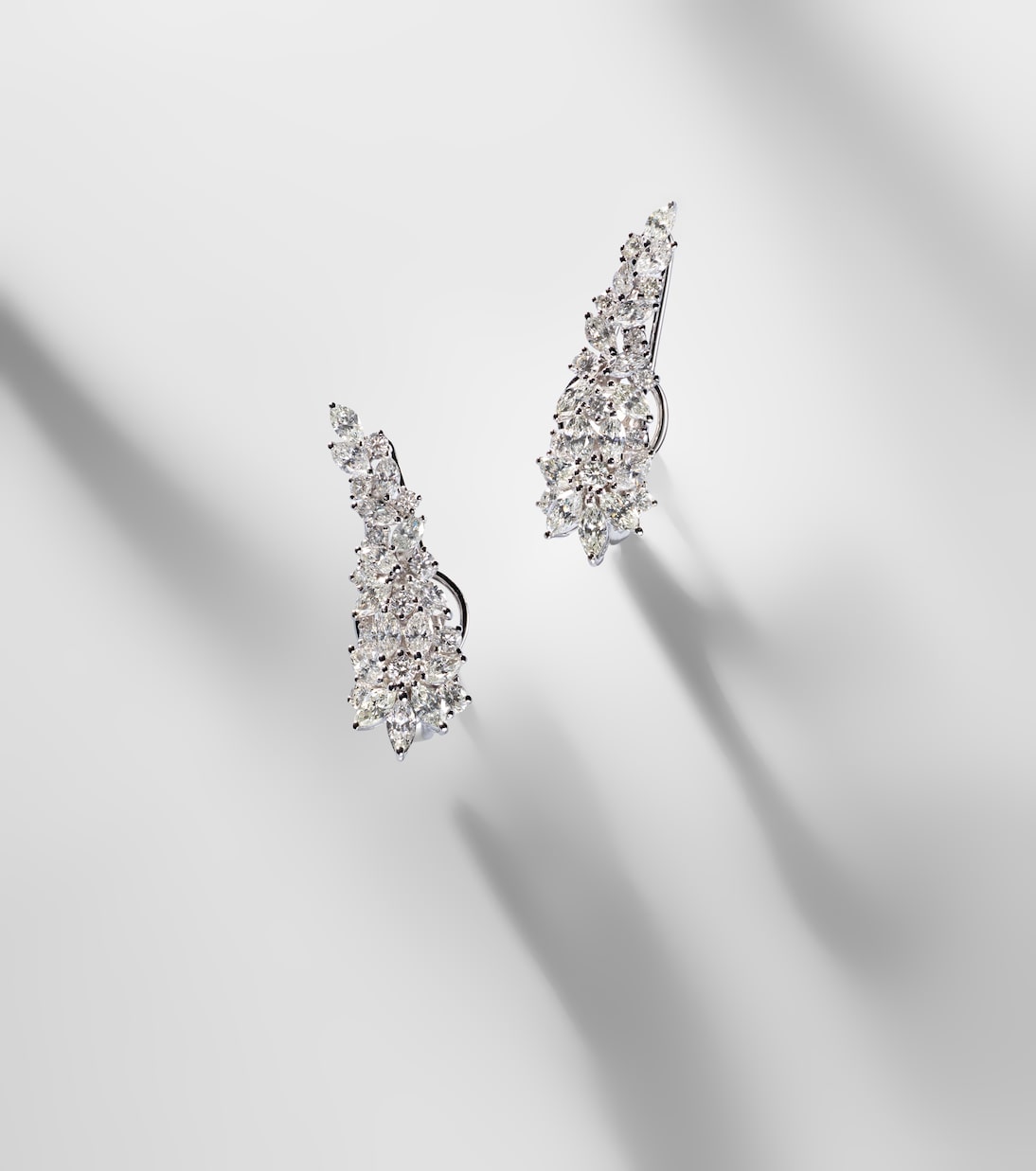 Boucles d'oreilles clip Y-Not en or blanc 18 ct et diamants | Yeprem
