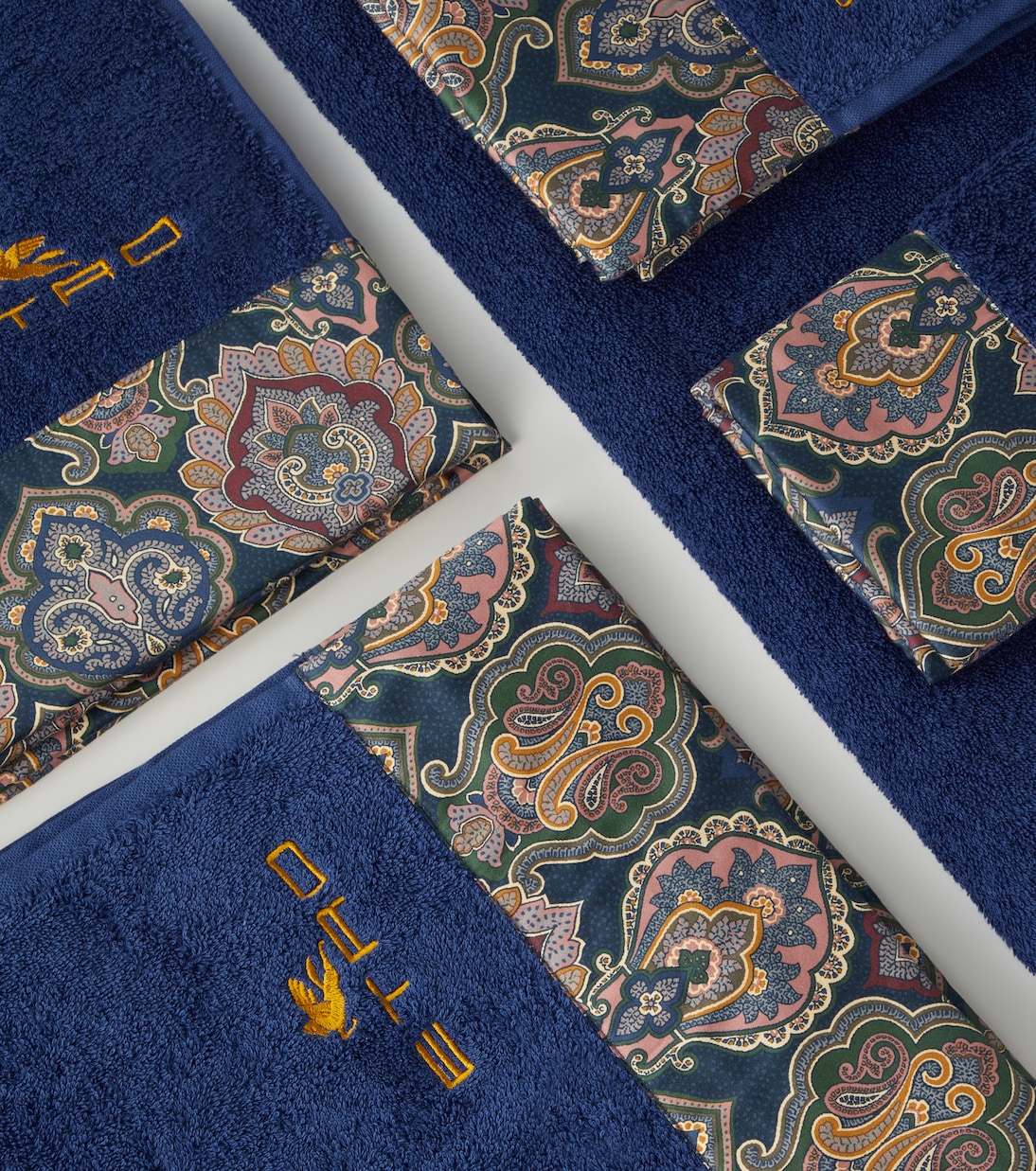 Set aus fünf Handtüchern | Etro