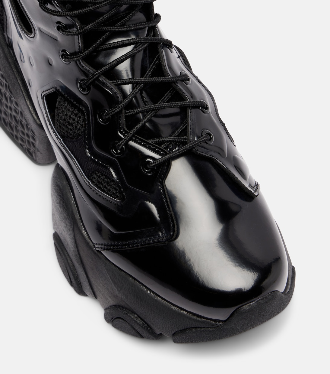 Schnürstiefel mit Cut-outs | Noir Kei Ninomiya