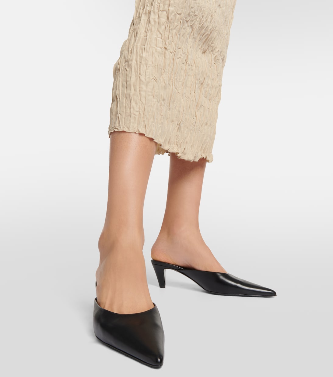 Mules in pelle | Toteme