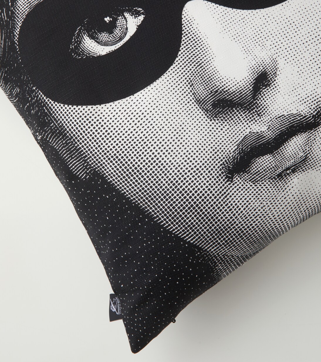 Burlesque cushion | Fornasetti