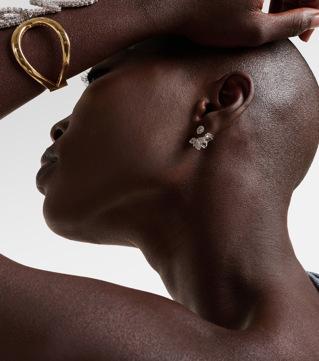 Orecchino Moonflower in oro bianco 18kt | Yeprem