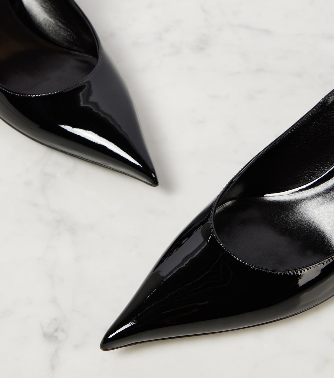 VLogo Lockette leather pumps | Valentino Garavani