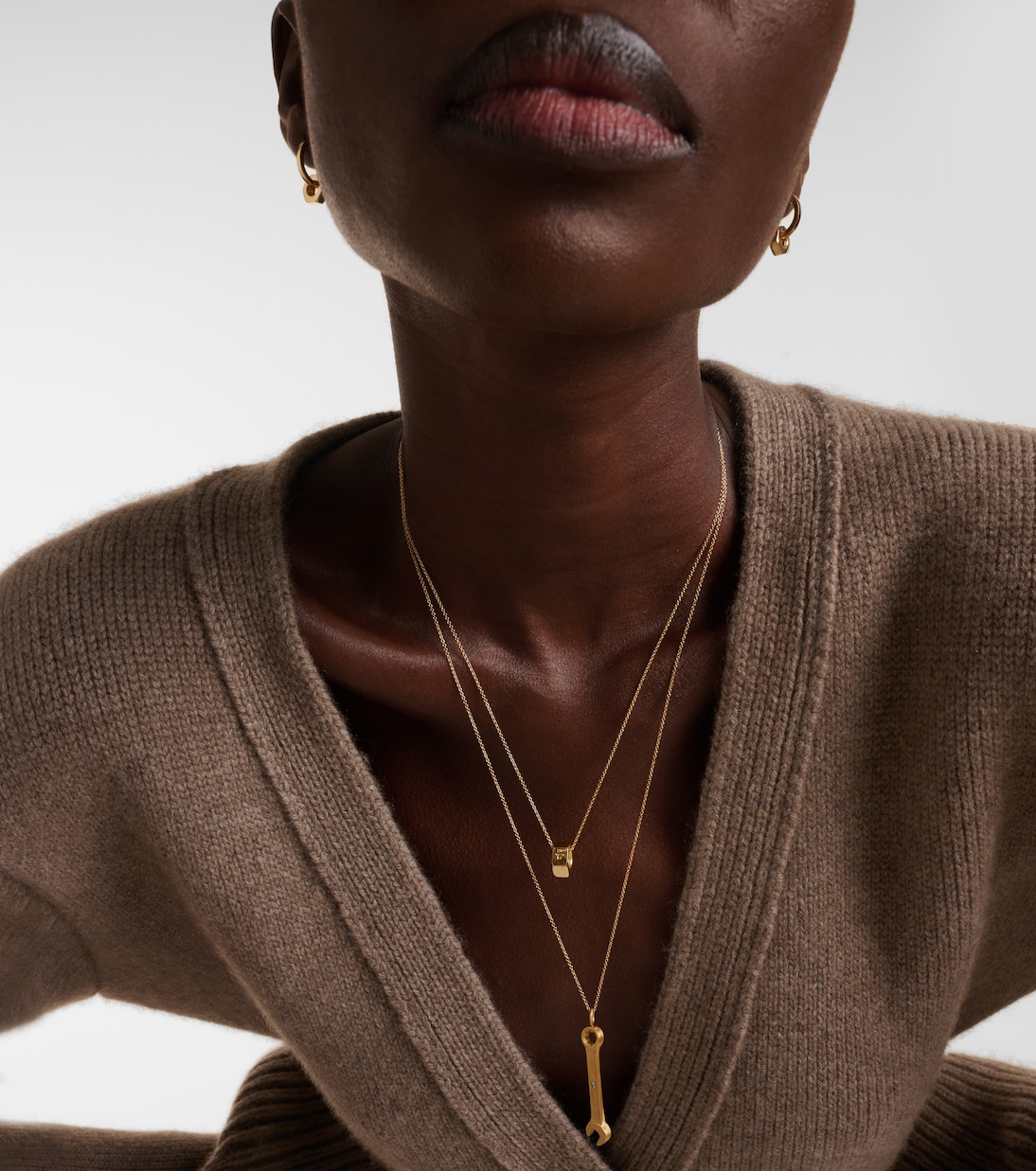 Collana con pendente in oro 18kt di ILEANA MAKRI, stile giovanile e moderno