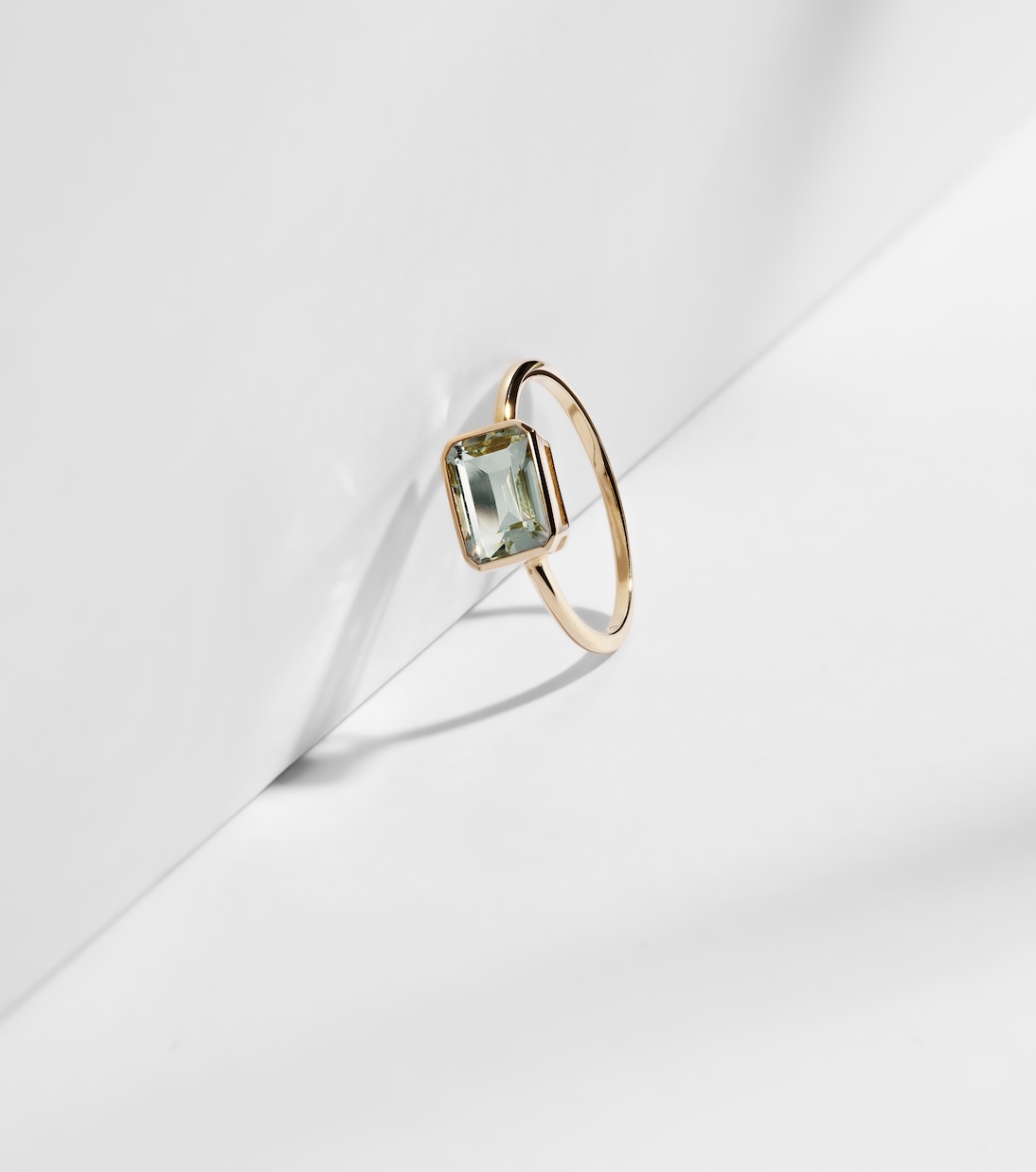 14kt gold ring with amethyst | Mateo