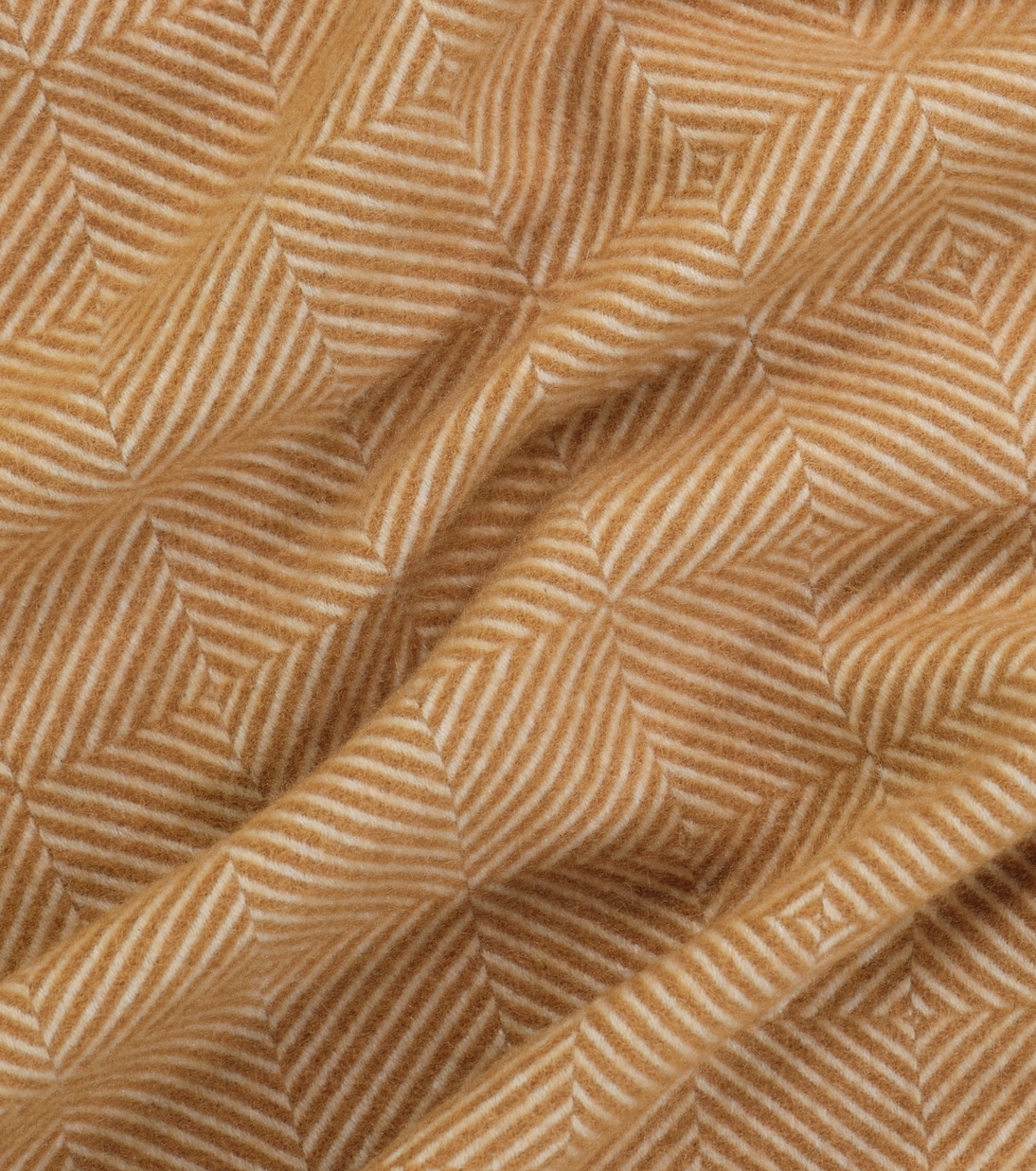 Sciarpa in cashmere a spina di pesce Loro Piana per stile giovane e raffinato