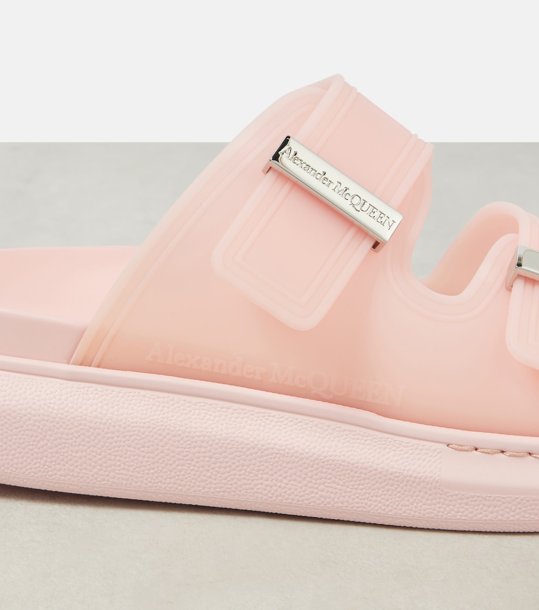 صندل بلاتفورم بلوغو | McQueen
