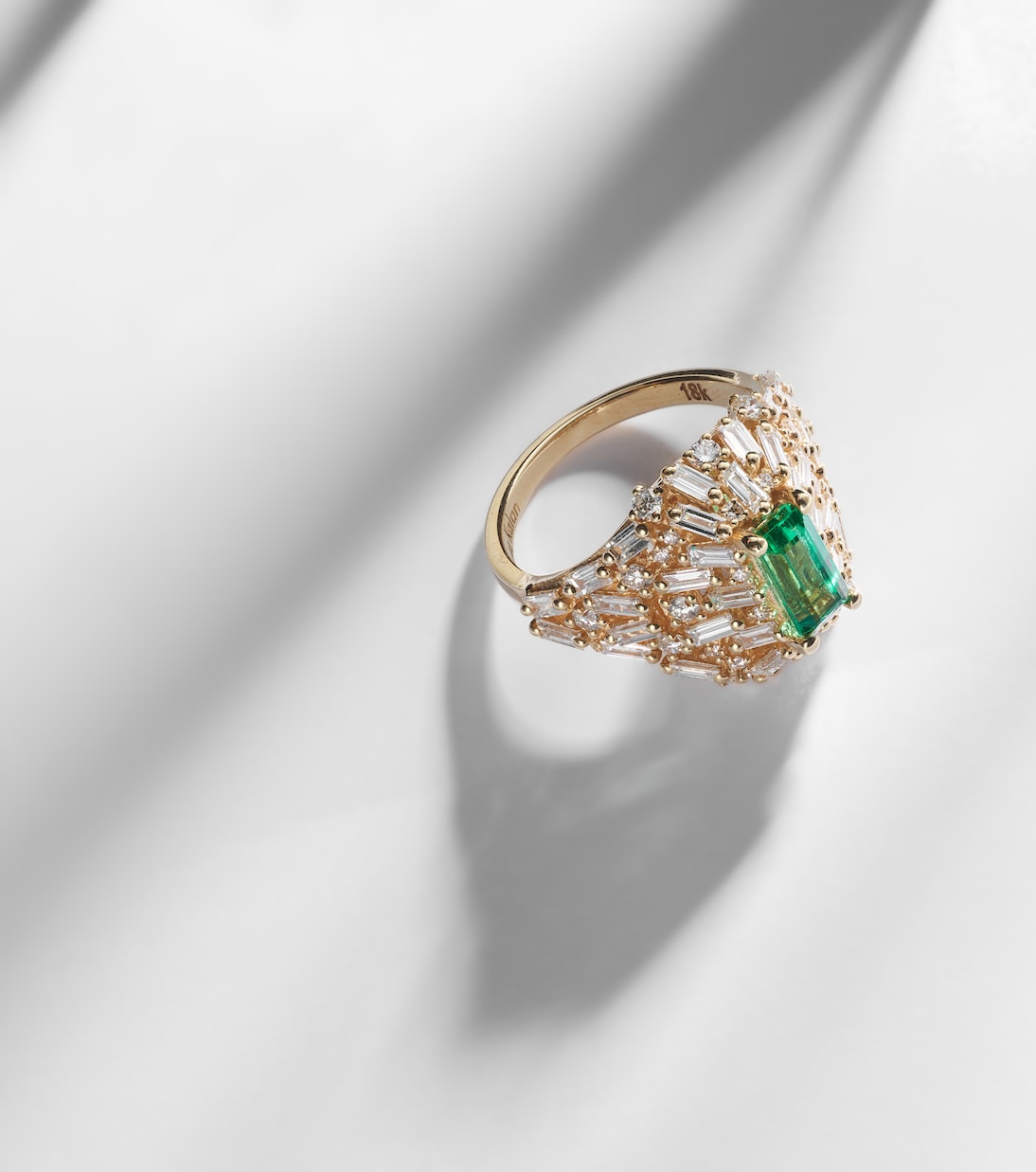 One Of A Kind 18kt gold ring with diamonds and emerald | Suzanne Kalan