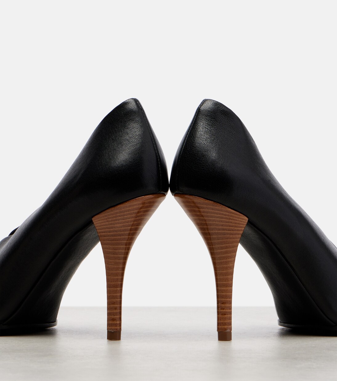 90 leather pumps | Alaïa