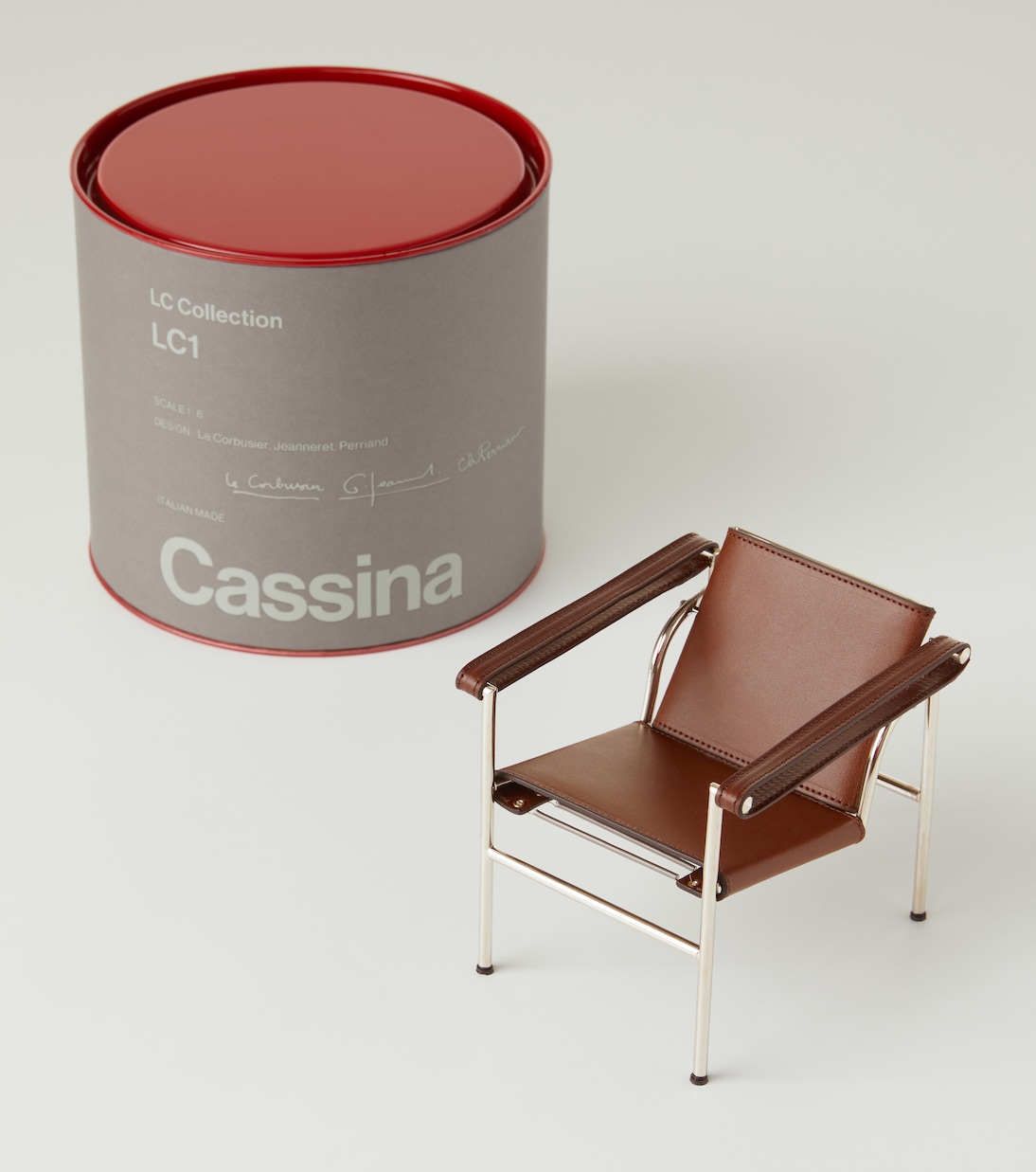 Le Miniature - 1 Fauteuil dossier basculant decoration | Cassina