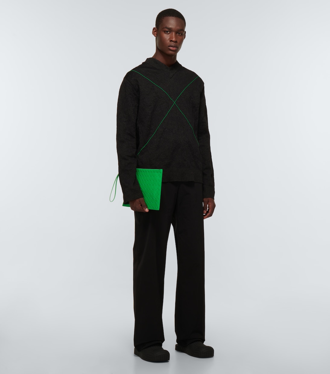 Etui mit Riemen Intrecciato Large aus Leder | Bottega Veneta