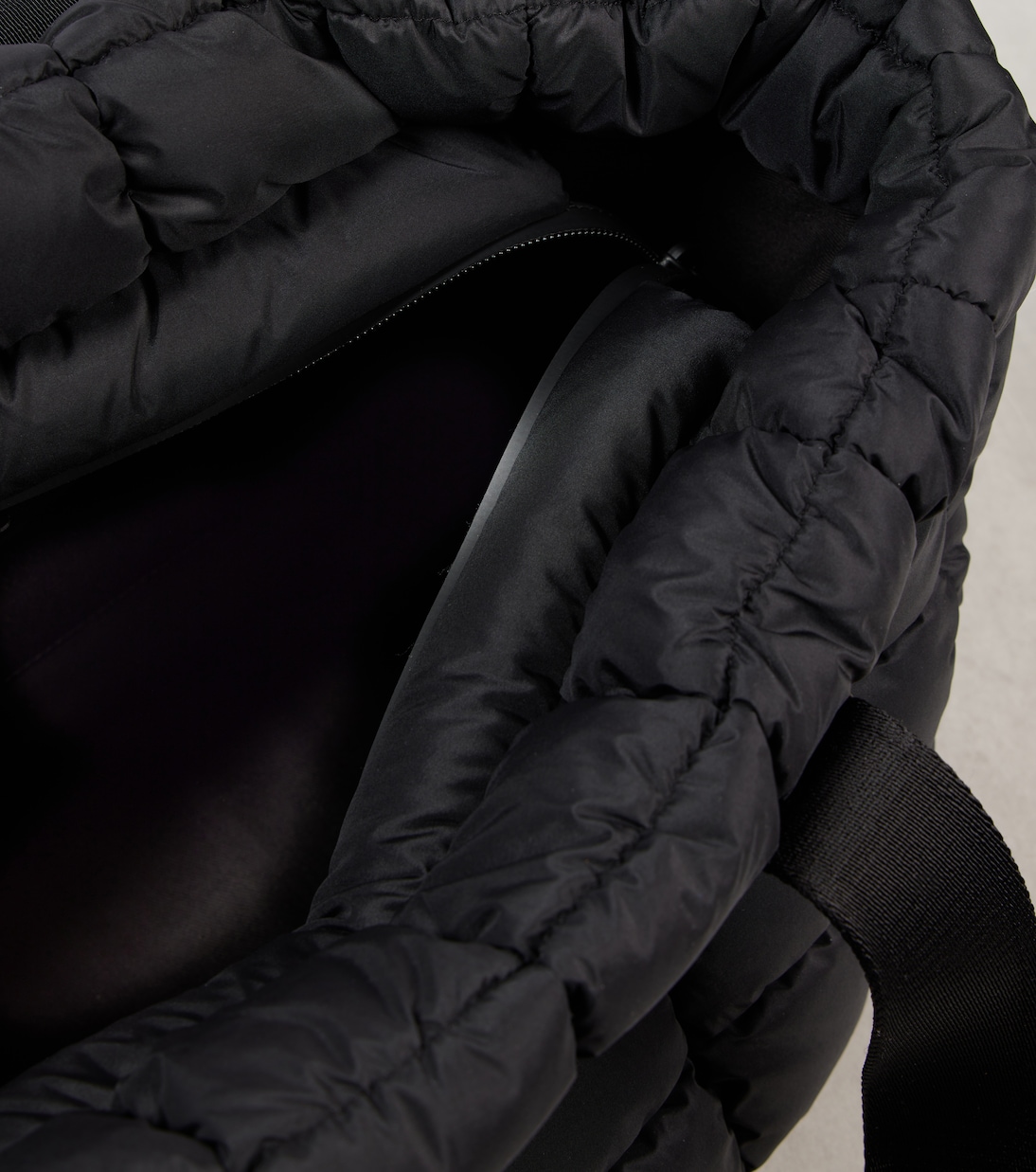 Borsa Caradoc in tessuto tecnico | Moncler
