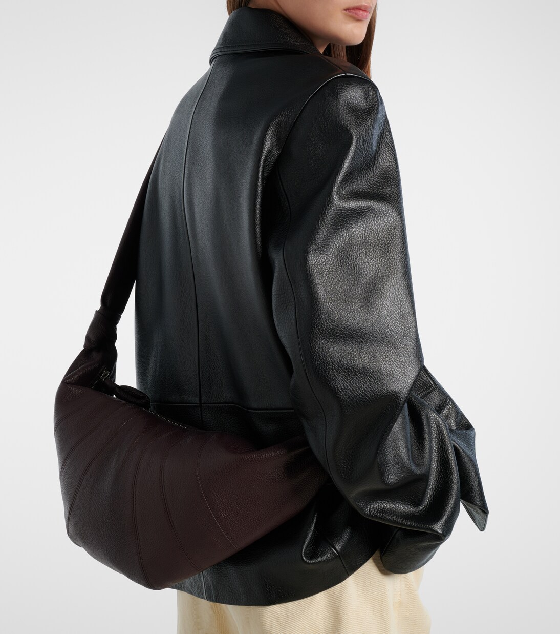 Croissant Medium leather shoulder bag | Lemaire