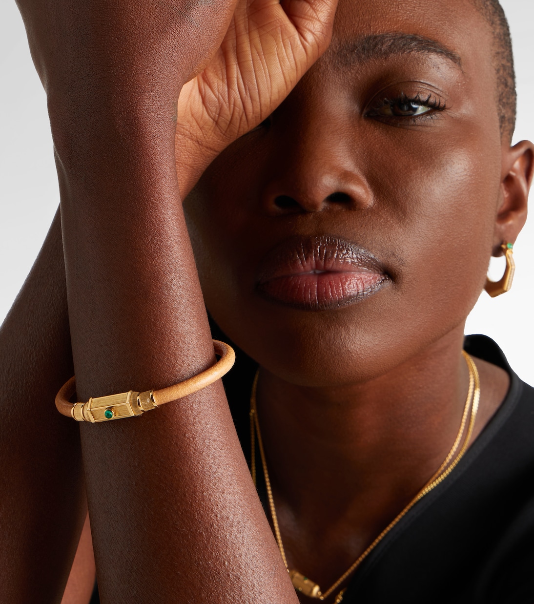 Bracciale Lasso in oro 18kt e pelle con smeraldi | Marie Lichtenberg