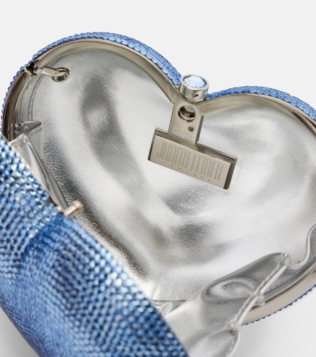 L'Amour Petit Coeur embellished clutch | Judith Leiber Couture