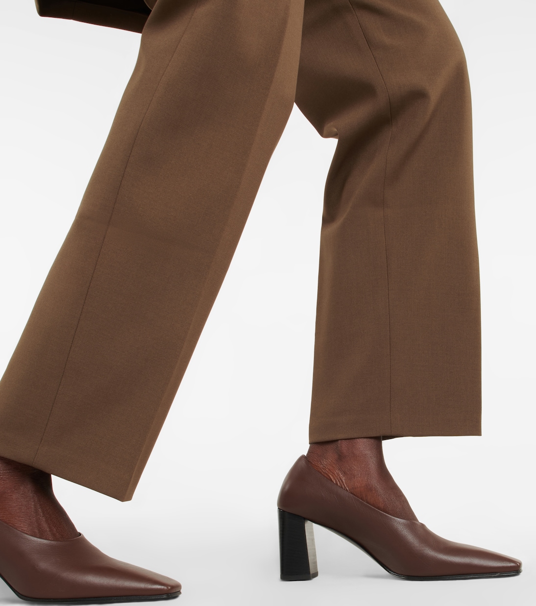 Pantalones rectos Bea de sarga | The Frankie Shop