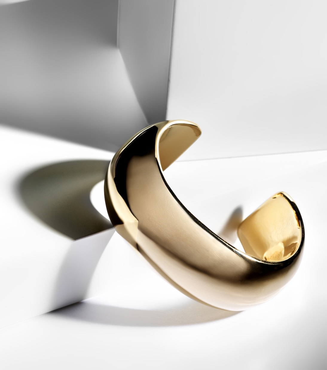 Bracciale a fascia placcato oro 10kt Jennifer Fisher - Stile giovane e moderno