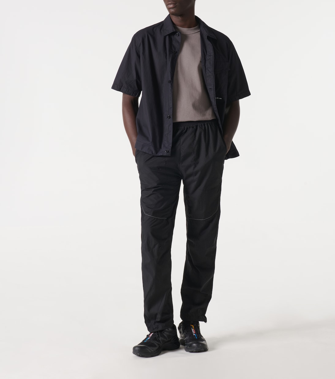 Pantalones rectos de nylon ripstop | And Wander