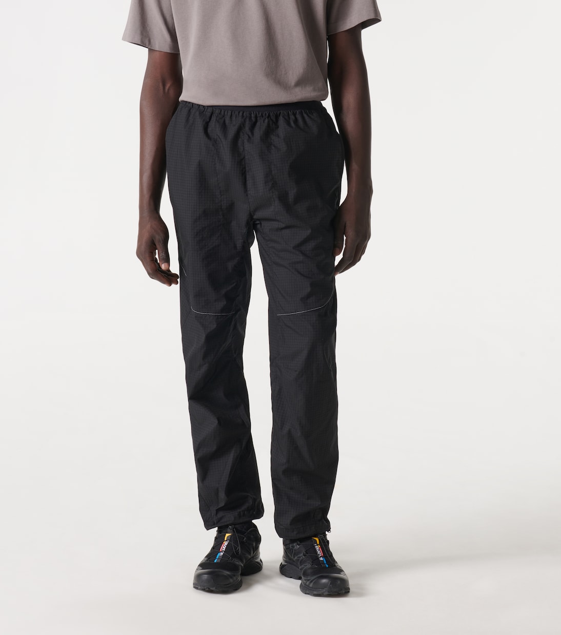 Pantalones rectos de nylon ripstop | And Wander