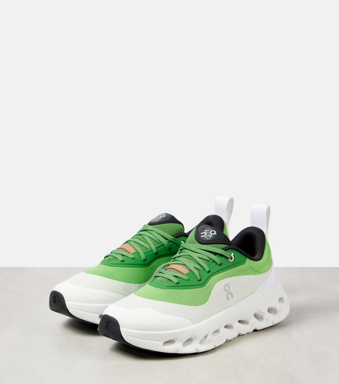 x On - Sneakers Cloudtilt 2.0 | Loewe
