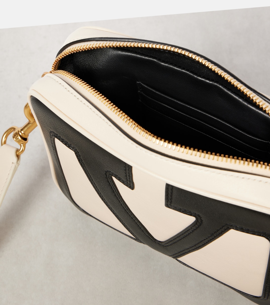 Borsa a tracolla Viva Superstar Small in pelle | Valentino Garavani