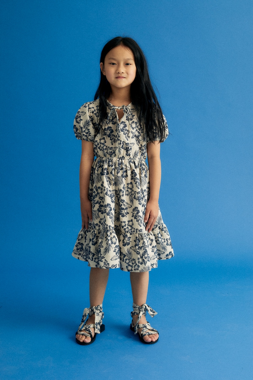 Vestido Hibiscus de lino y algodón floral | The New Society