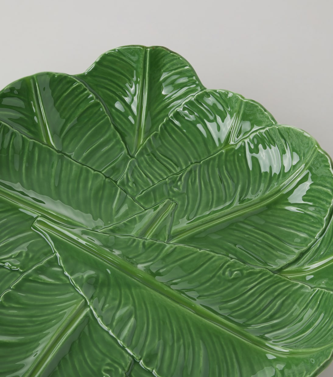 Banana Da Madeira ceramic tray | Bordallo Pinheiro