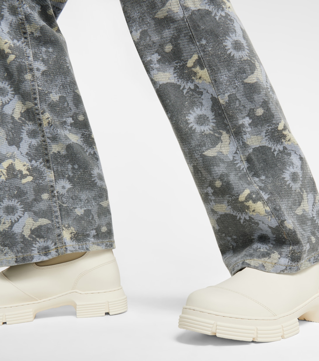 Jeans flared estampados | Ganni