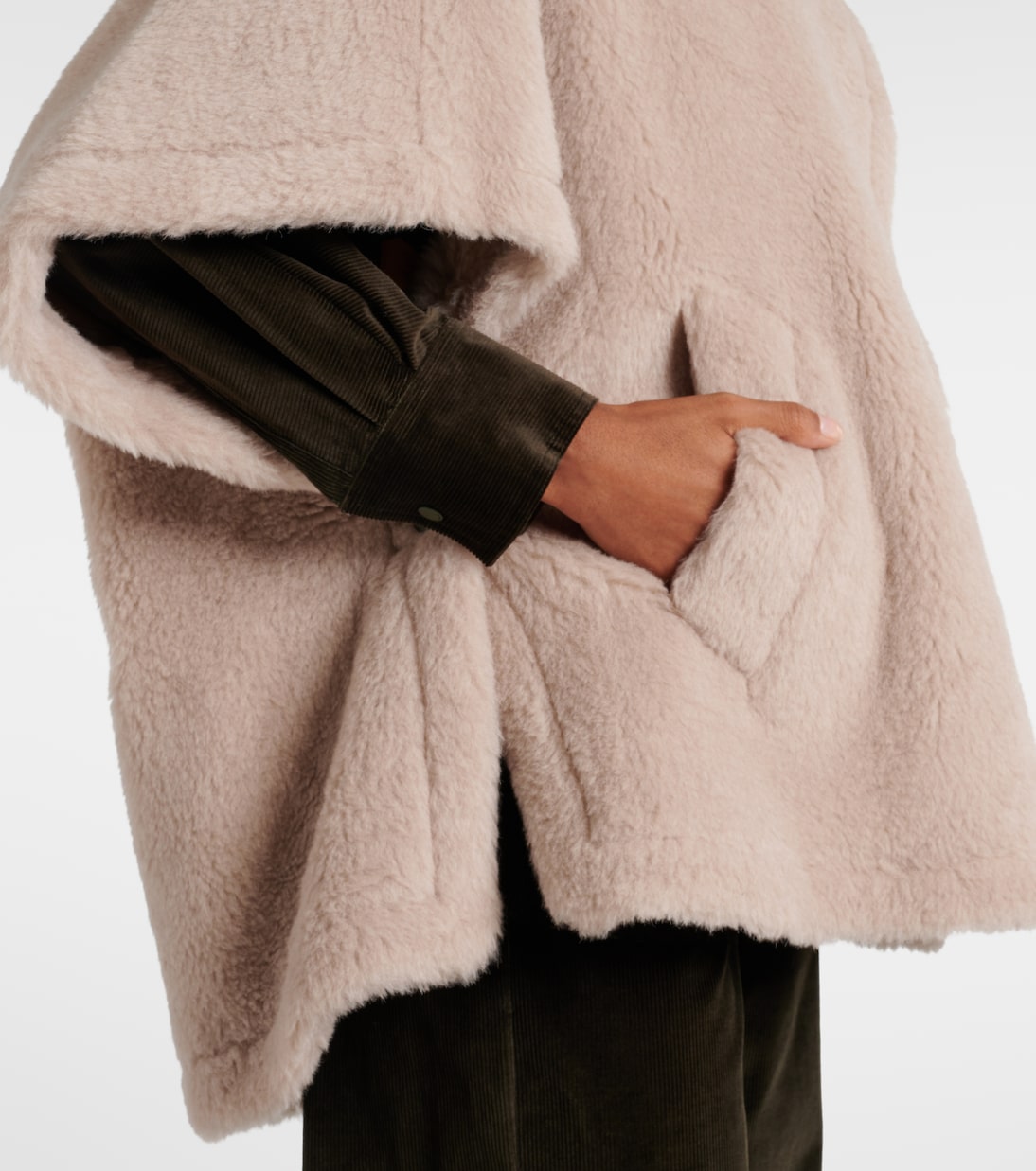 Mantella Tebe in shearling | Max Mara
