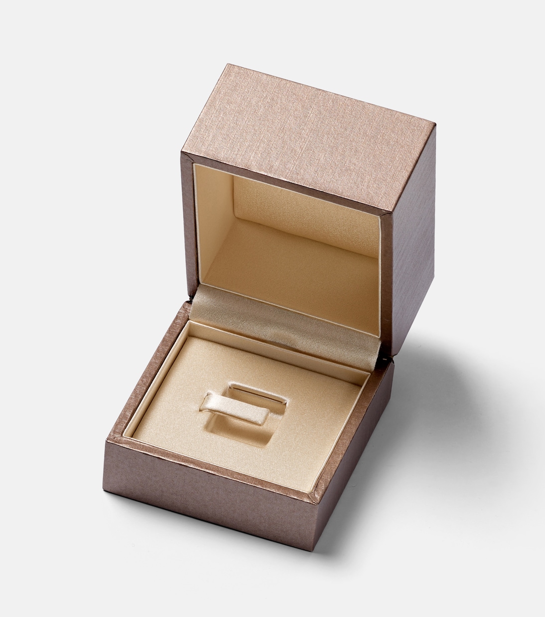 B.zero1 18kt rose gold and ceramic ring | Bvlgari