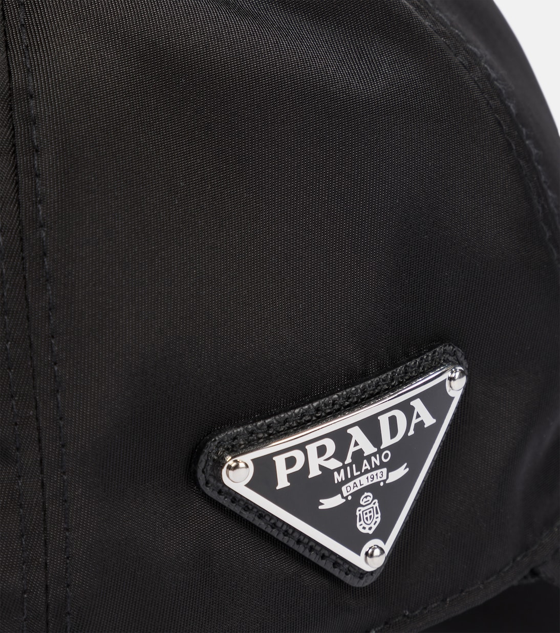 Berretto da baseball in nylon firmato PRADA per stile giovane e trendy