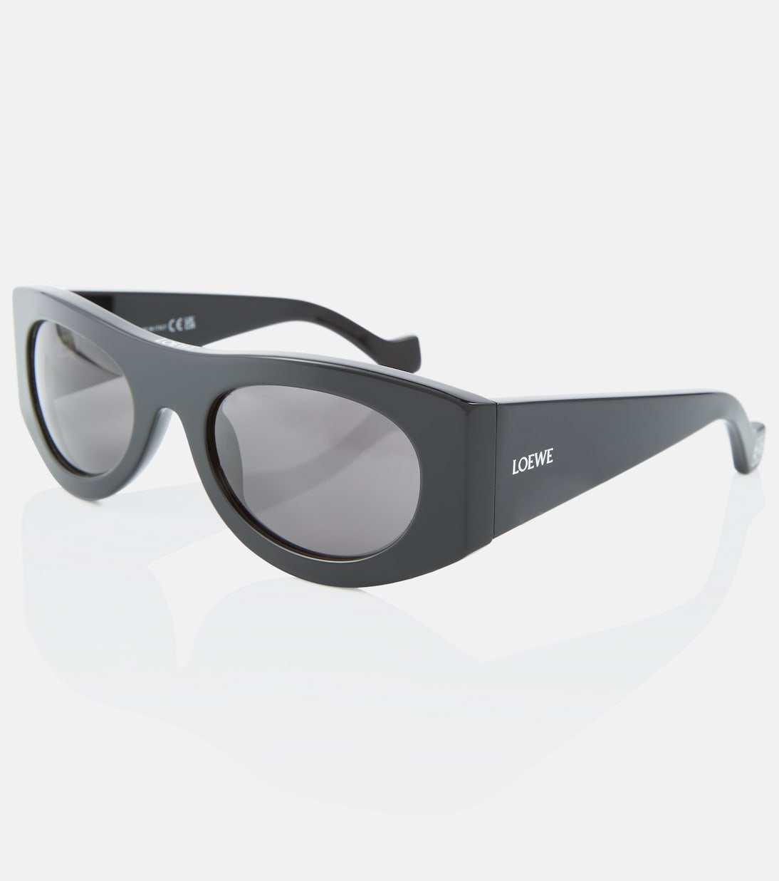 Occhiali da sole LOEWE Nature Oval: stile giovane e moderno