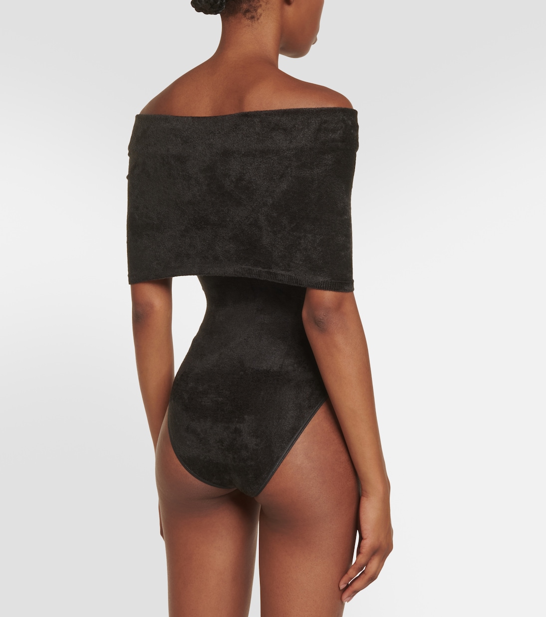 Bodysuit de Terciopelo con Corte en Hombros Alaïa, Estilo Joven y Moderno