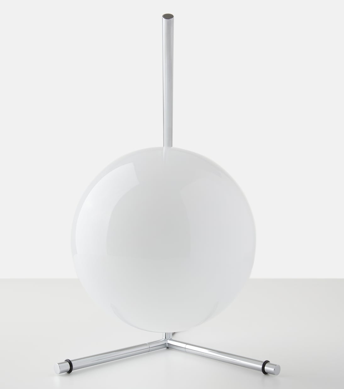 IC Lights Table 1 Low table lamp by Michael Anastassiades, UK plug | Flos
