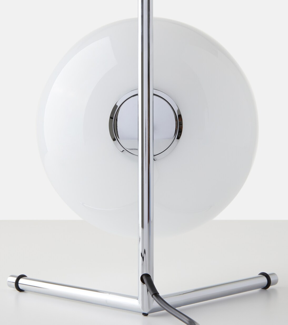 IC Lights Table 1 Low table lamp by Michael Anastassiades, UK plug | Flos