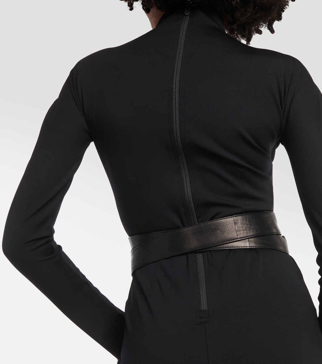 Vestido Maxi de Punto con Detalles en Piel Alaïa para Jóvenes Modernos