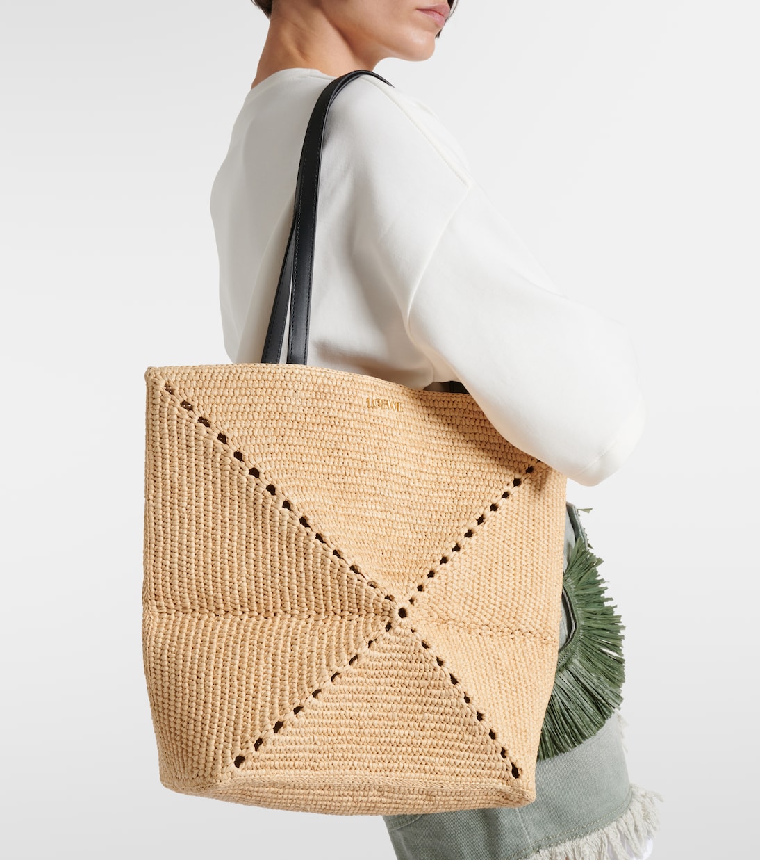Cabas Paula’s Ibiza Puzzle Fold en raphia | Loewe