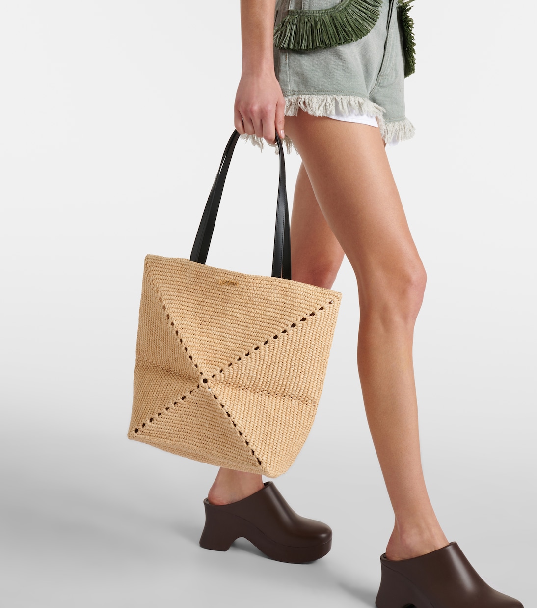 Cabas Paula’s Ibiza Puzzle Fold en raphia | Loewe