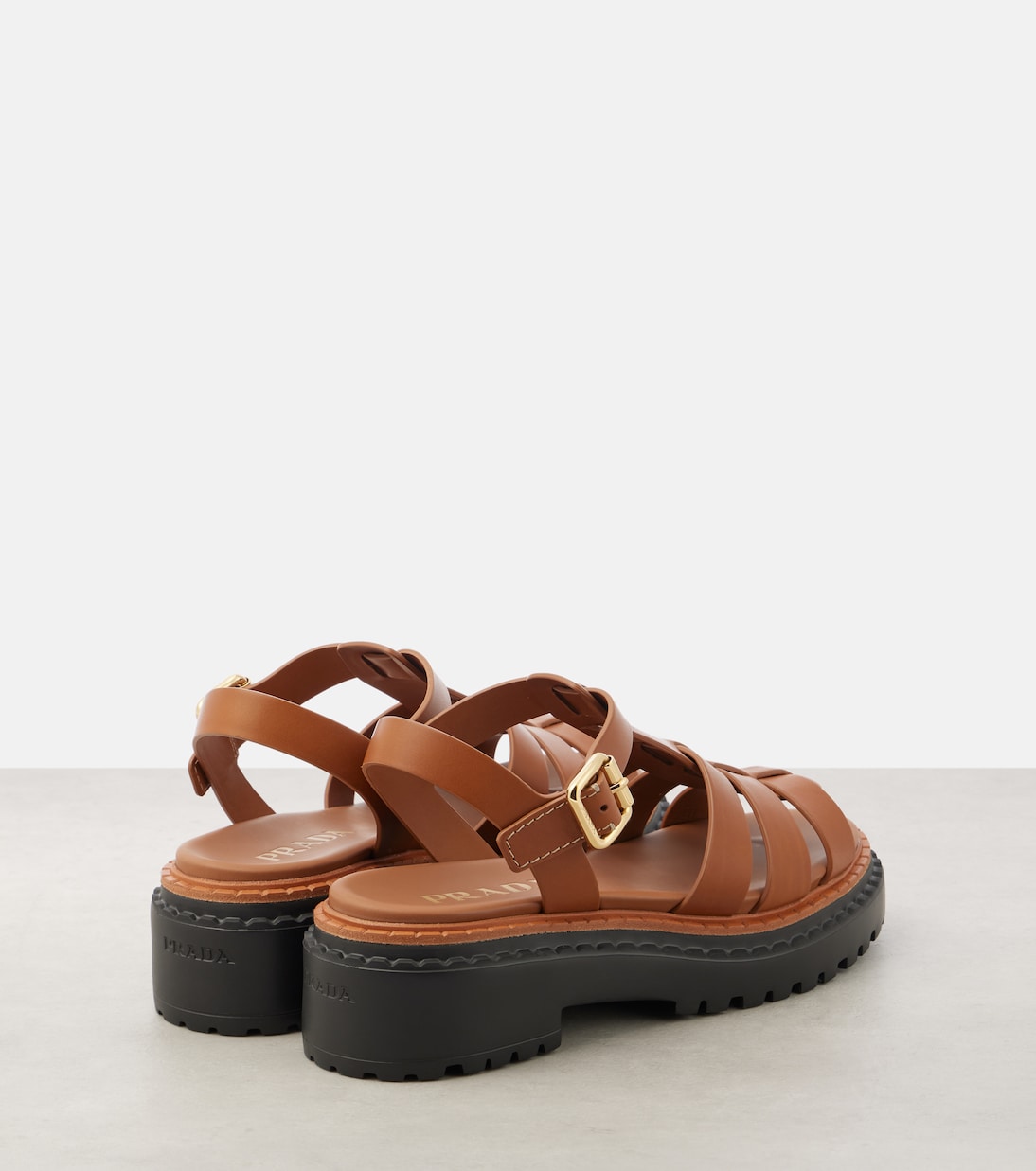 Sandali in pelle Fisherman PRADA per stile giovanile