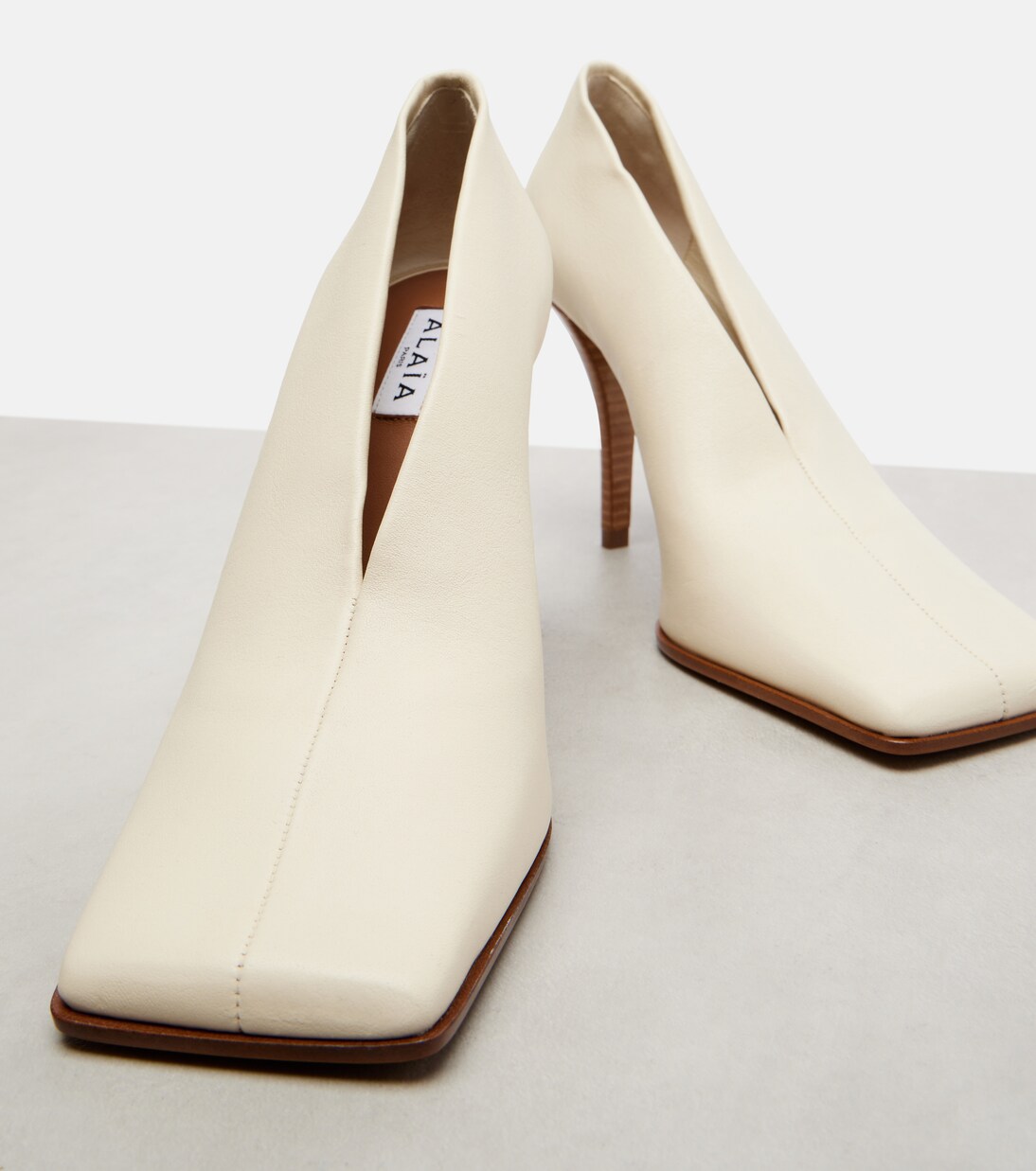 90 leather pumps | Alaïa