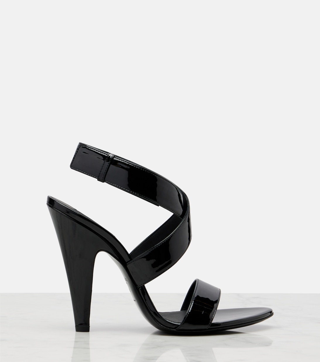 Sandales en cuir verni | Alaïa