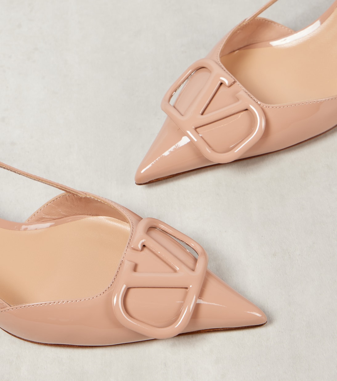 Escarpins VLogo Signature en cuir verni | Valentino Garavani