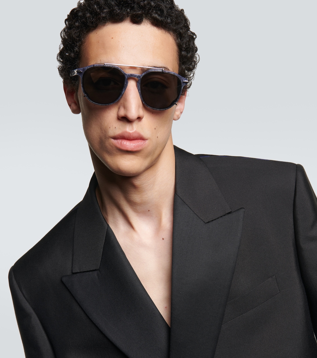 DiorBlackSuit RI round sunglasses | Dior Eyewear