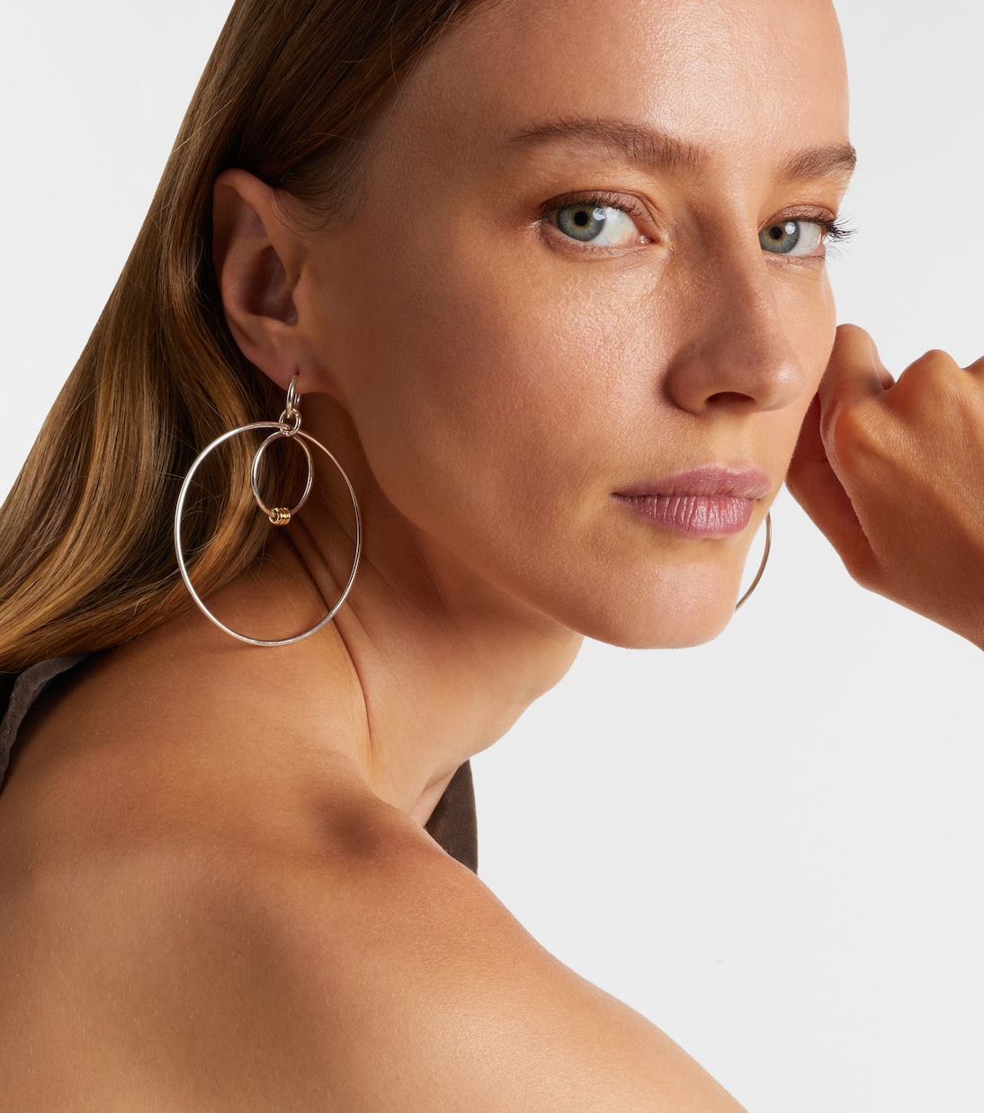 Orecchini a cerchio Echo in argento sterling e oro 18kt | Spinelli Kilcollin