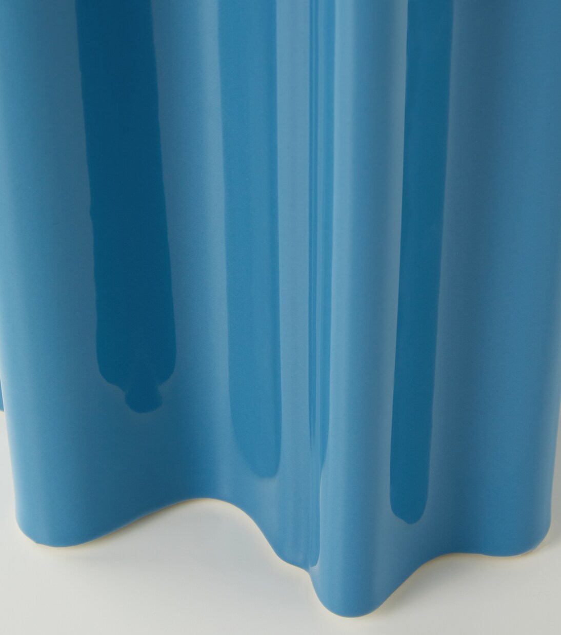 Vase Extruded | Nuove Forme