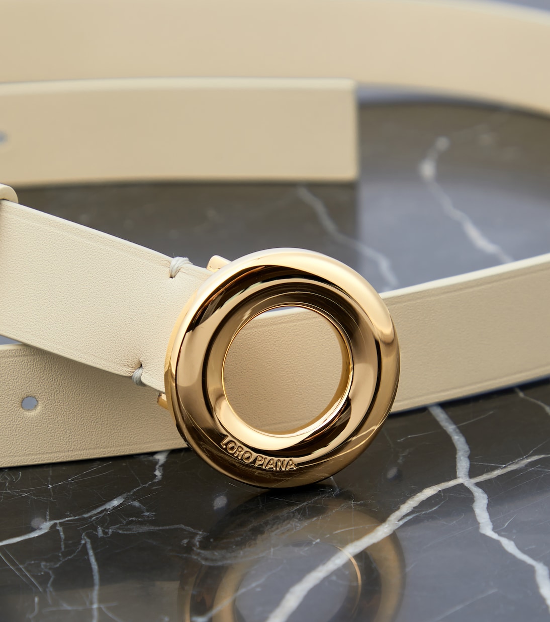Cintura in pelle Ghiera by LORO PIANA: stile giovane e moderno