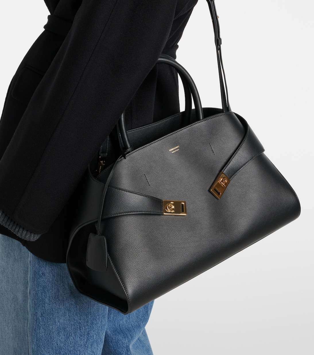Sac Hug Medium en cuir | Ferragamo