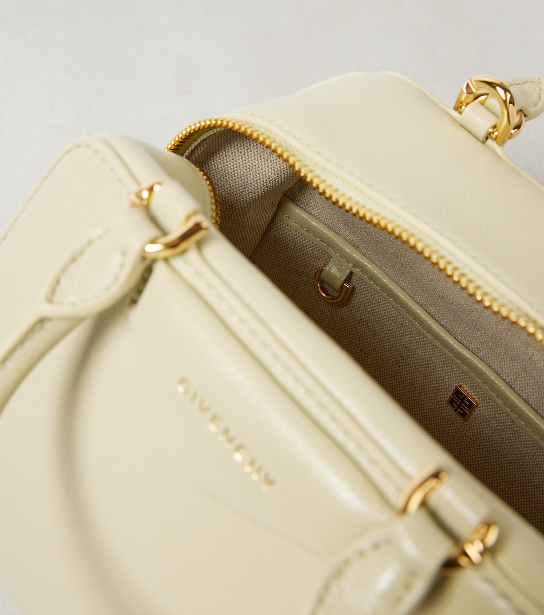 Borsa Antigona Cube Mini in pelle | Givenchy